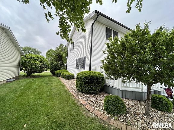 4th image of 1167 Sweetbriar Pl