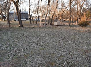 4251 E Camp Dr, Guthrie, OK 73044