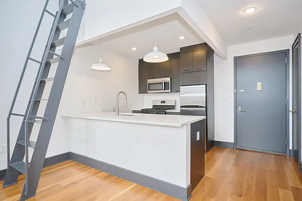 Rented by Living New York | media 5