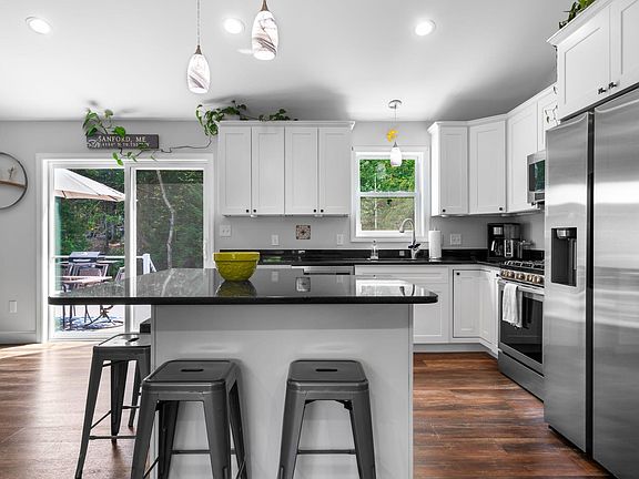 5th image of 36 Redwood Lane