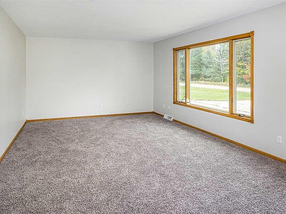 5th image of 8437 Joelle Dr