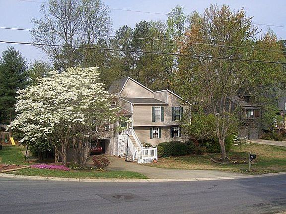 5th image of 3434 Woodrun Trl