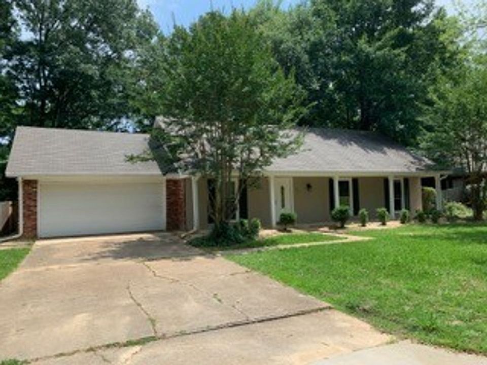 1st image of 413 Brentwood Dr