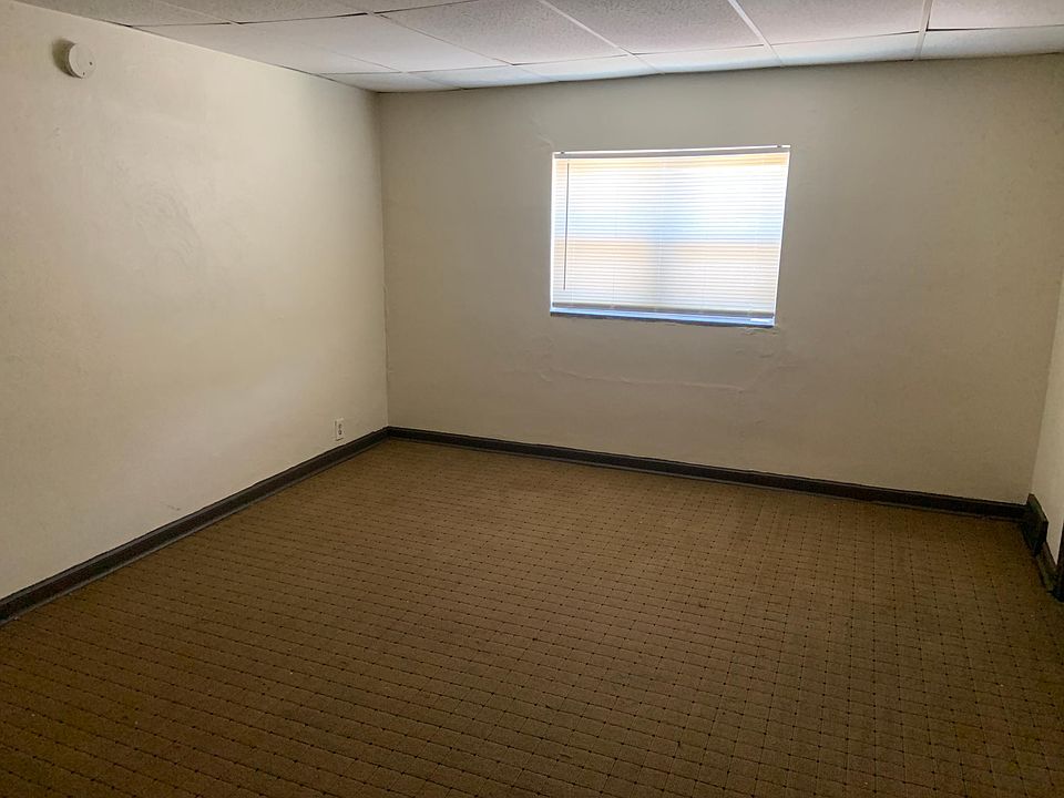 2nd image of 1030 Franklin Ave APT 6
