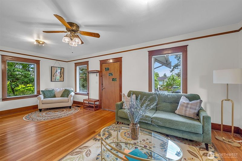 5th image of 3551 SW 99th Street