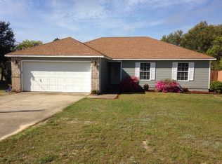 9443 E River Dr, Navarre, FL 32566