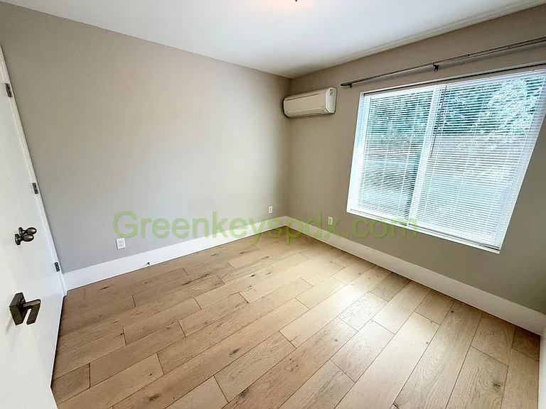 6064 NE 42nd Ave — Photo 13