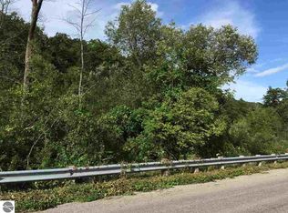 E Lincoln Rd, Traverse City, MI 49684