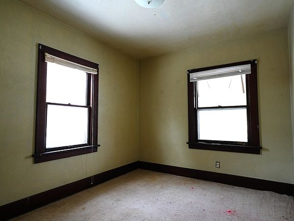 4th image of 2903 9th St