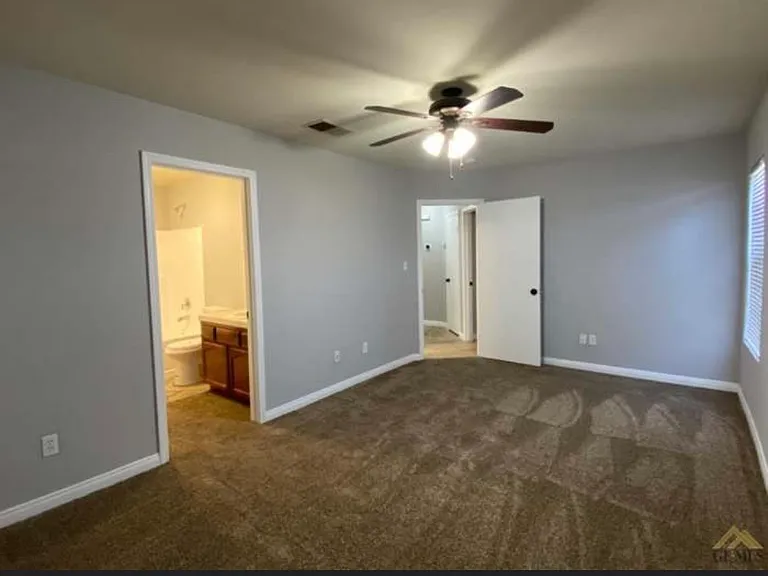 6002 Piacenza Pl — Photo 17
