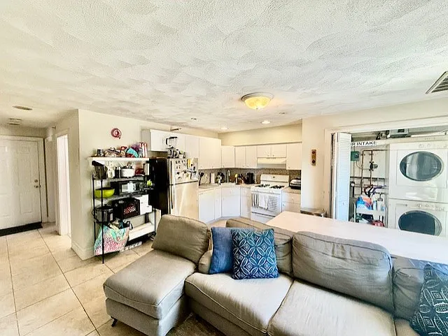 10 Harris St #5 — Photo 11