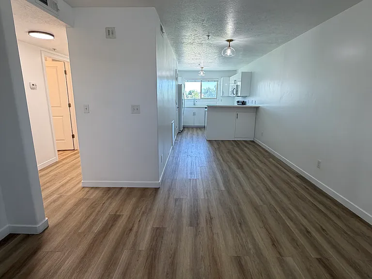 1055 W 1033 N #203 — Photo 11