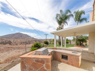 22988 Giant Fir Pl, Canyon Lake, CA 92587