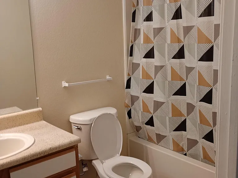 Pinebrooke Apartments — Photo 7