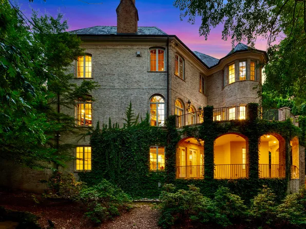 2658 Davis St, Raleigh, NC 27608