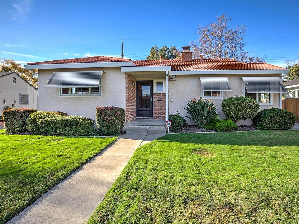 2nd image of 1524 Christopher Way