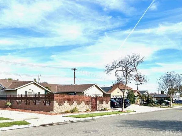 6131 Glenwood Dr, Huntington Beach, CA 92647