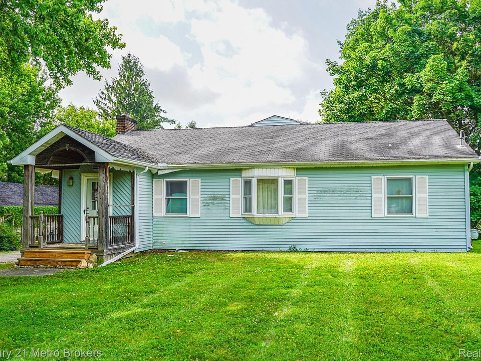 1st image of 8294 Davison Rd
