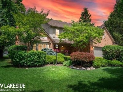 16965 Huntington Woods Dr, Macomb, MI, 48042
