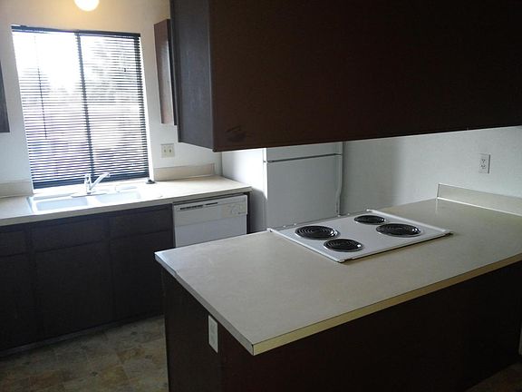2nd image of 9405 S Ash St APT C