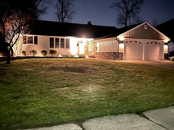 4th image of 420 Saint Johns Dr