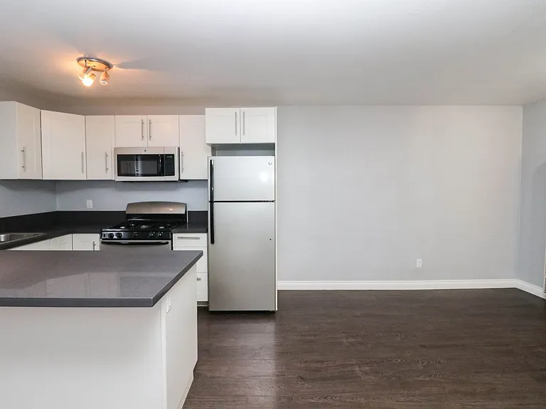 50 Granada Ave — Photo 16