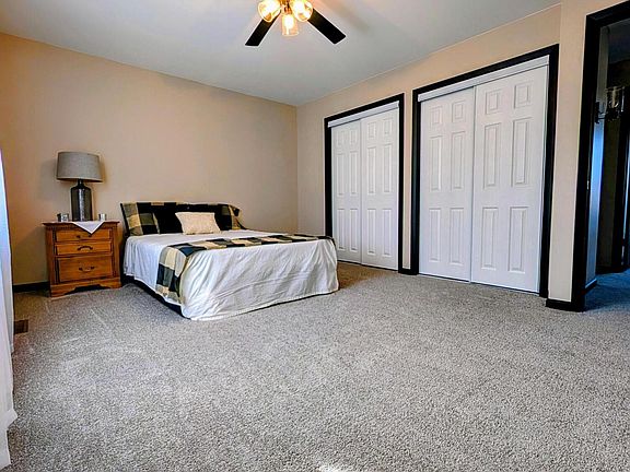 2nd image of 8845 Clark Pl