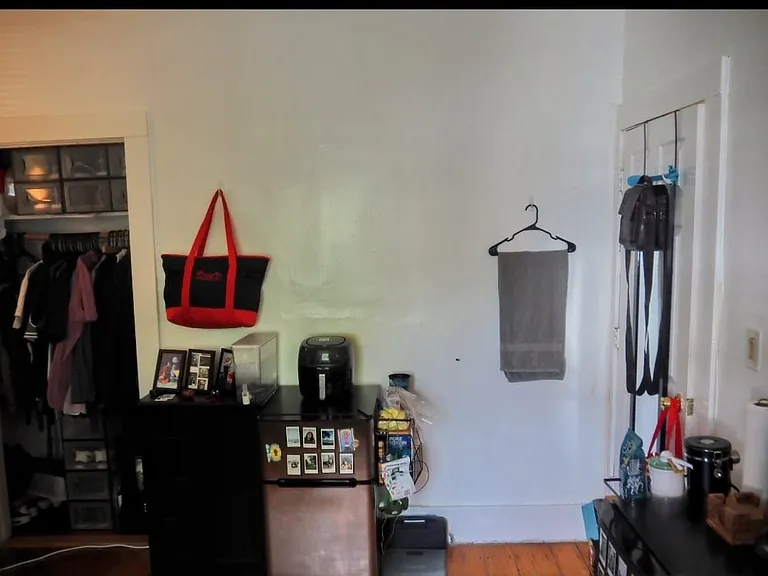 Western Ave — Photo 5