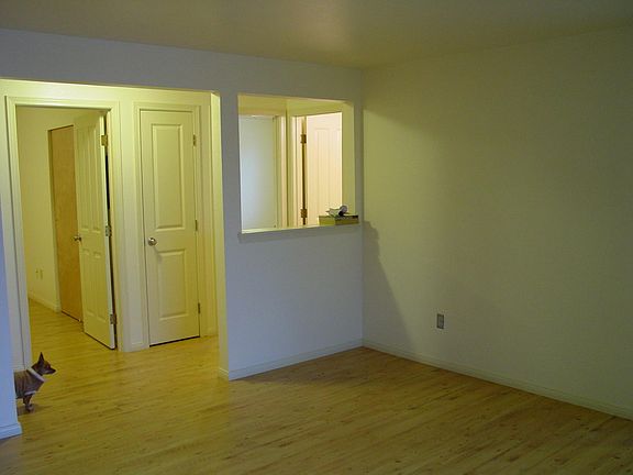2nd image of 4345 S Puget Sound Ave APT 4
