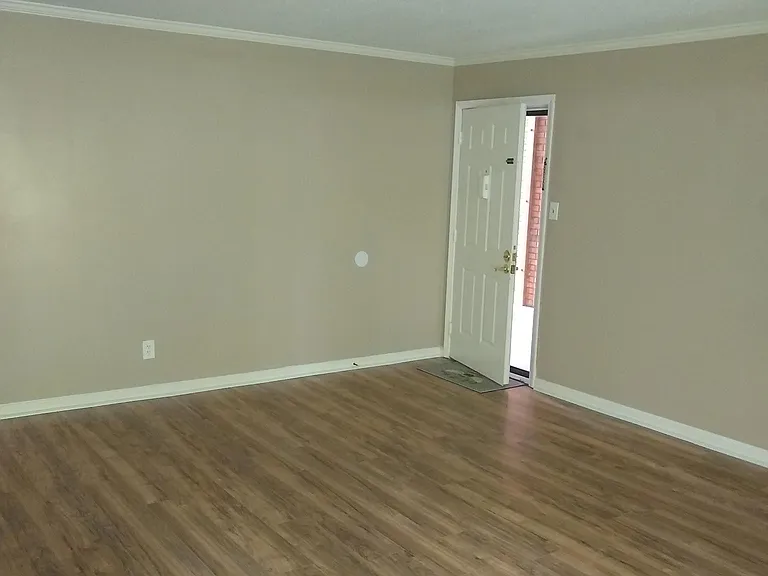 3037 Chase Ln — Photo 15