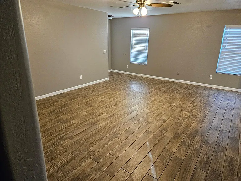 22554 W Yavapai St — Photo 6