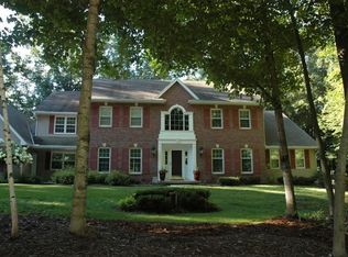 1409 Navajo Trl, Green Bay, WI 54313