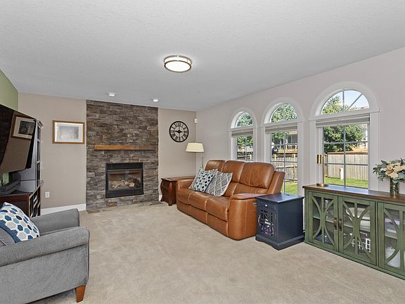 5th image of 3301 E 52nd St