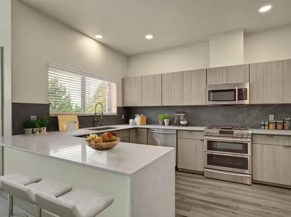 The Carillon Apartments