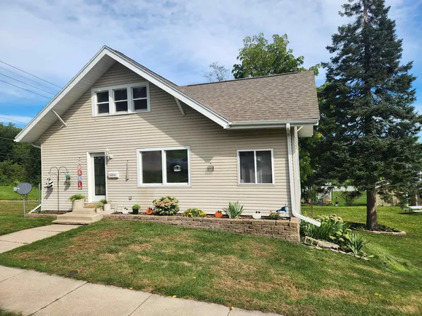 216 Nassau St, Elroy, WI 53929