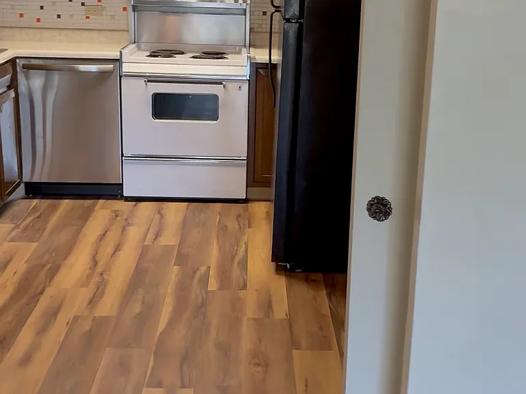 665 S Alton Way — Photo 6