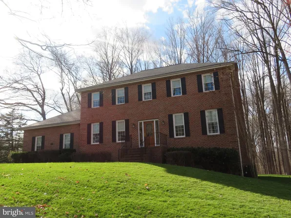 1209 Heritage Hills Dr, Upper Marlboro, MD 20774