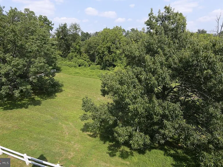 526 Brickhouse Rd — Photo 21