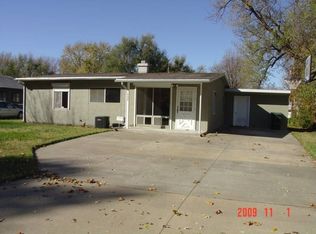 908 SW 31st Ter, Topeka, KS 66611
