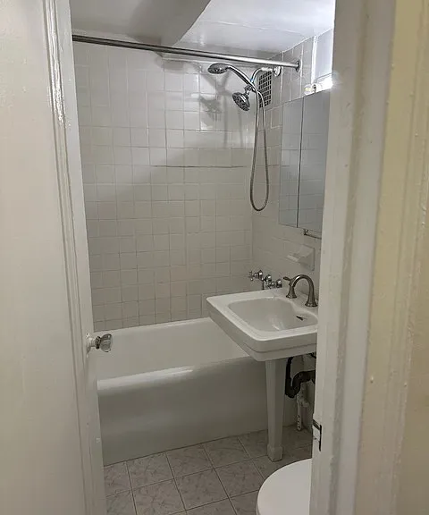 320 E 42nd St #2306 — Photo 4