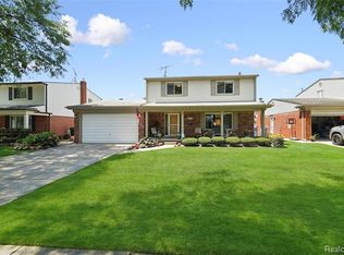 29341 Bon Mar Dr, Warren, MI