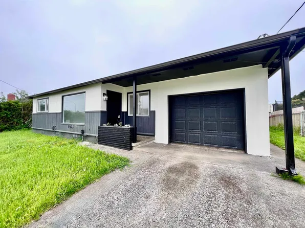 1046 Jaccard St, Crescent City, CA 95531
