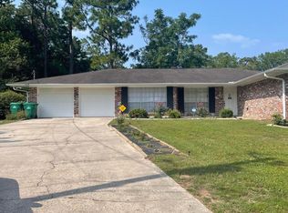 8818 Kailua Pl, Diamondhead, MS 39525
