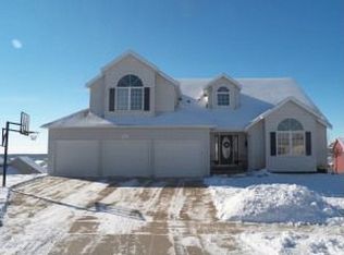 4133 Blossom Ln NW, Rochester, MN 55901
