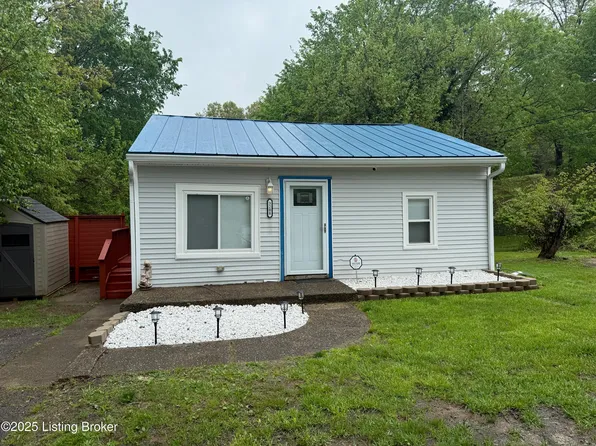 3208 Hillview Dr, Louisville, KY 40229