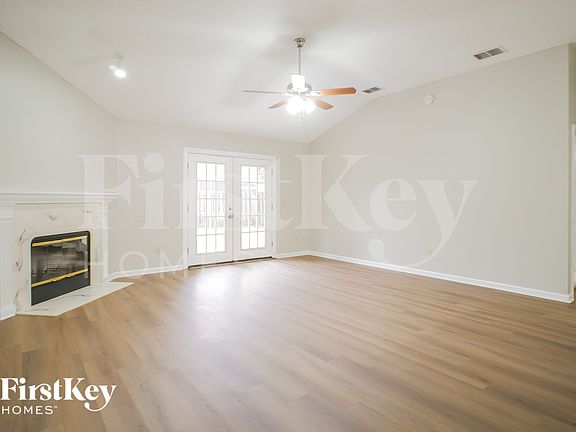 3rd image of 561 Sparrow Branch Cir