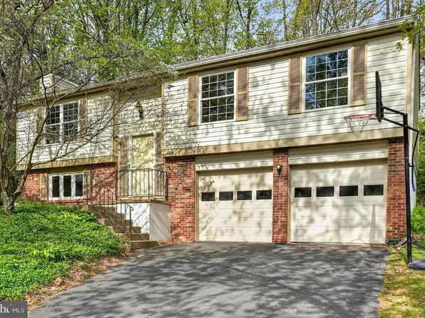 5914 Freds Oak Rd, Burke, VA 22015