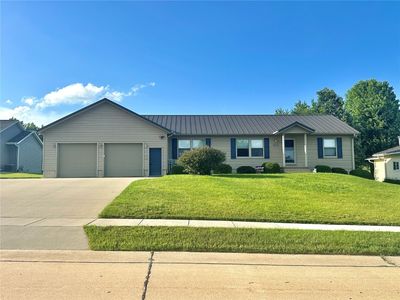 505 Prairie Hills Dr, Central City, IA, 52214