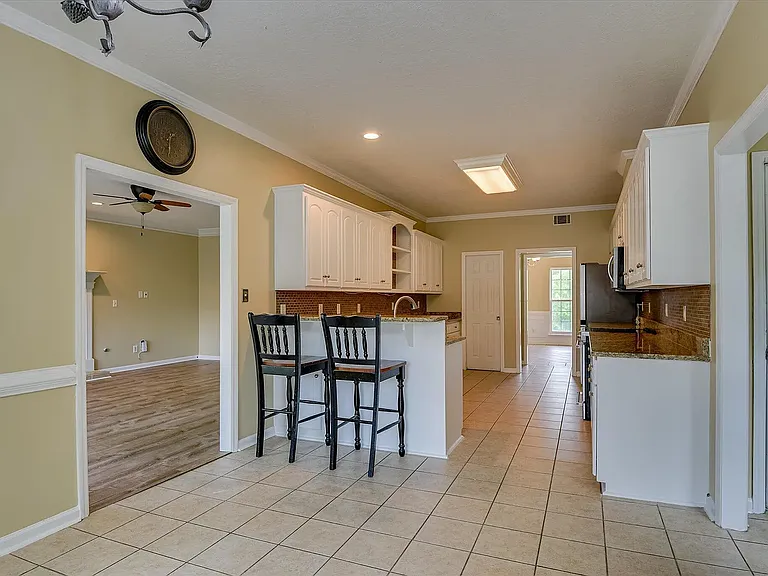 5755 Carriage Hills Dr — Photo 15