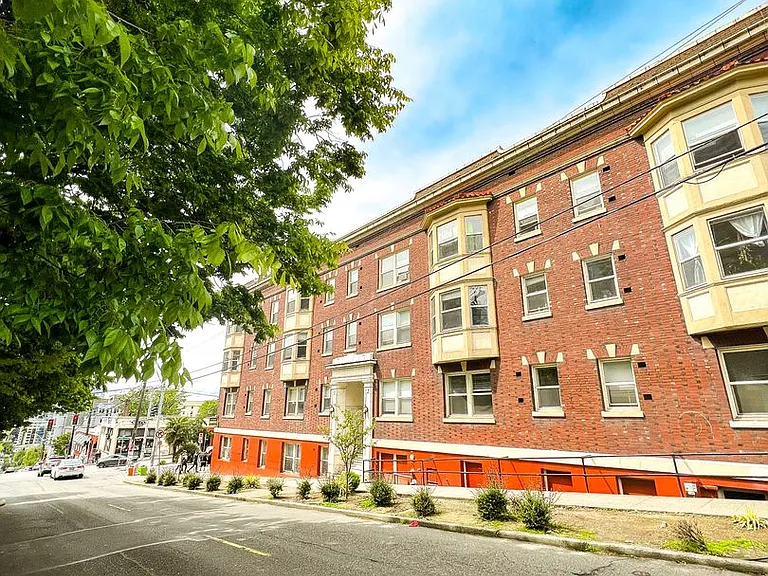 St Florence Apartments — Photo 18